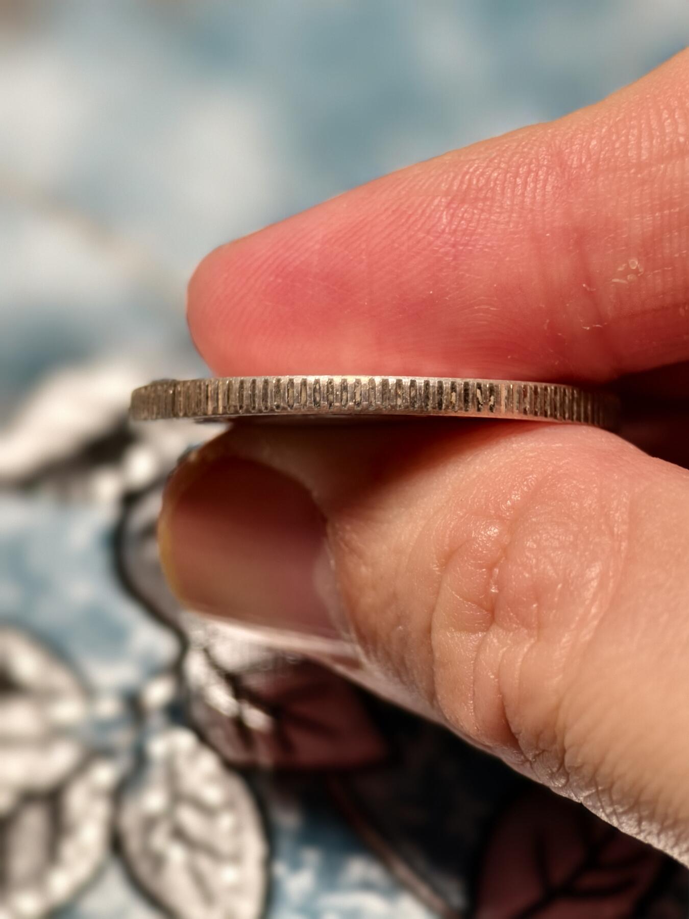 抚柳草堂-第十六期章牌钱币  奖章勋章限时免佣 满百包邮 放漏专场 1958丹麦王国2克朗纪念银币 重15g 底板丝滑镜面光泽 为庆祝玛格丽特二世公主（后来的丹麦女王）18岁成年而铸造