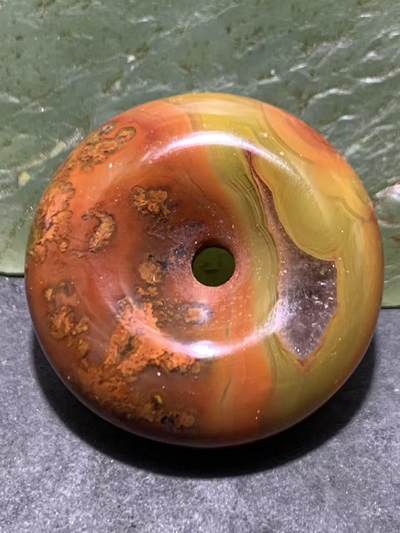 精美冻料冰飘草花纹战国红玛瑙平安扣一个， - 精美冻料冰飘草花纹战国红玛瑙平安扣一个，