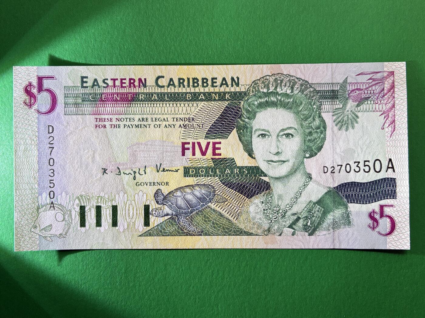 咖啡豆•收藏 2026年Mar_19th世界各国纸币拍卖 东加勒比 安提瓜和巴布达 1994年 5元 全新UNC 外国 美洲纸币 女王钞