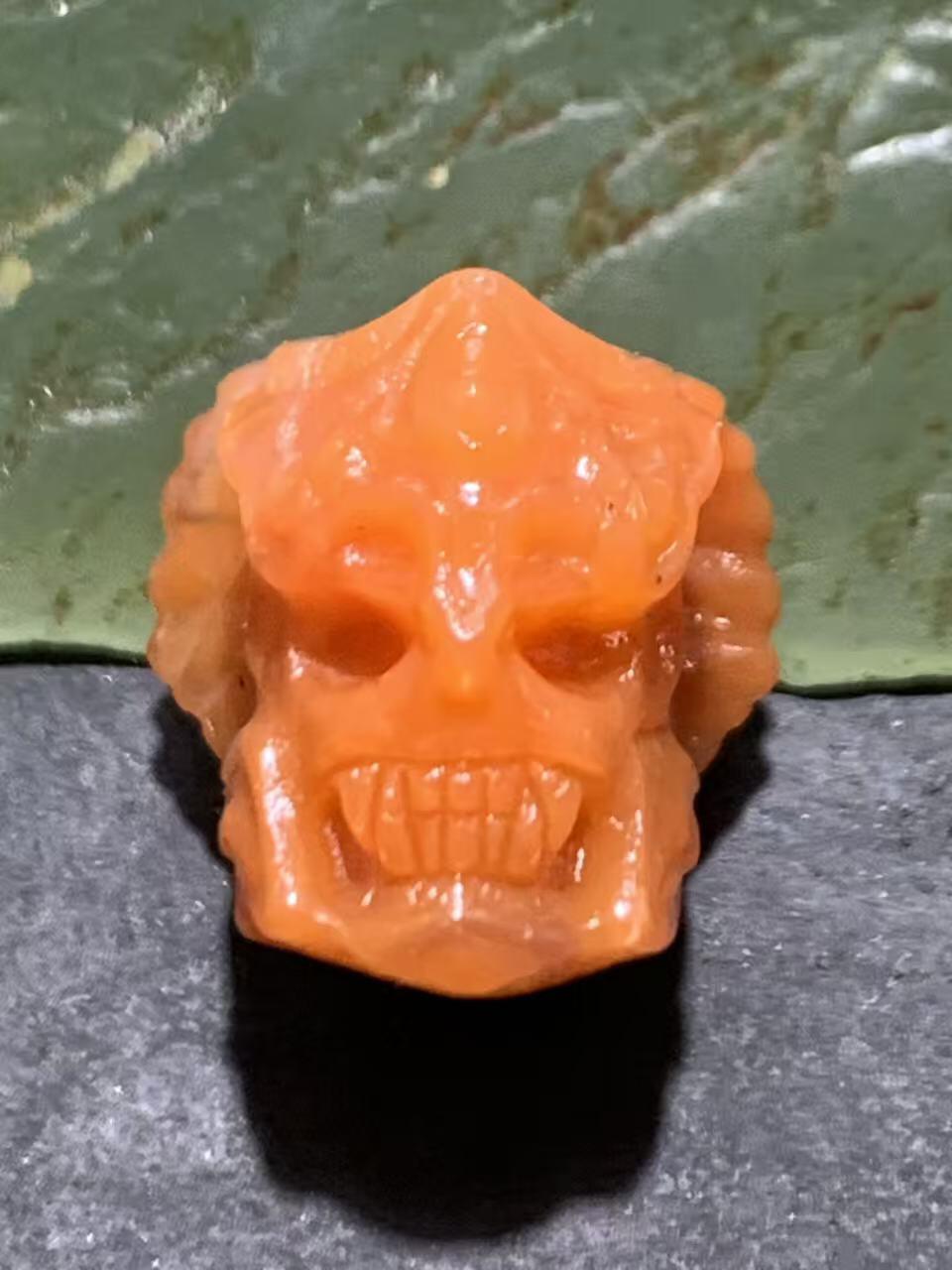 精美川料柿子红南红玛瑙雕刻骷髅珠一个，