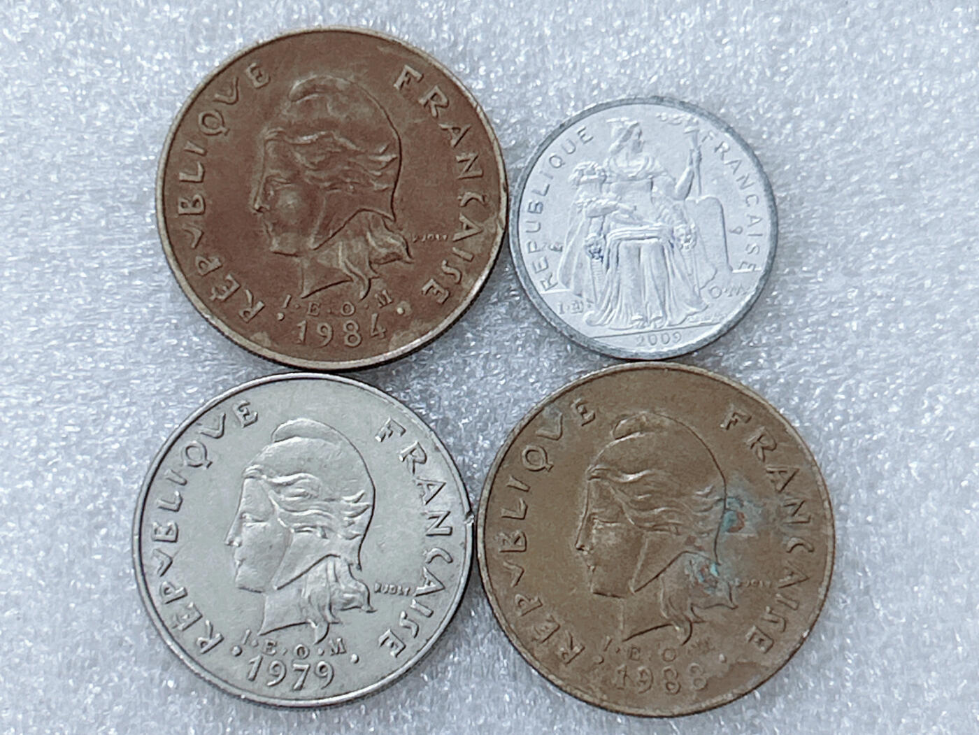 第一海外回流一元起拍收藏 散集专场  第303期 法属喀里多尼亚硬币 4枚