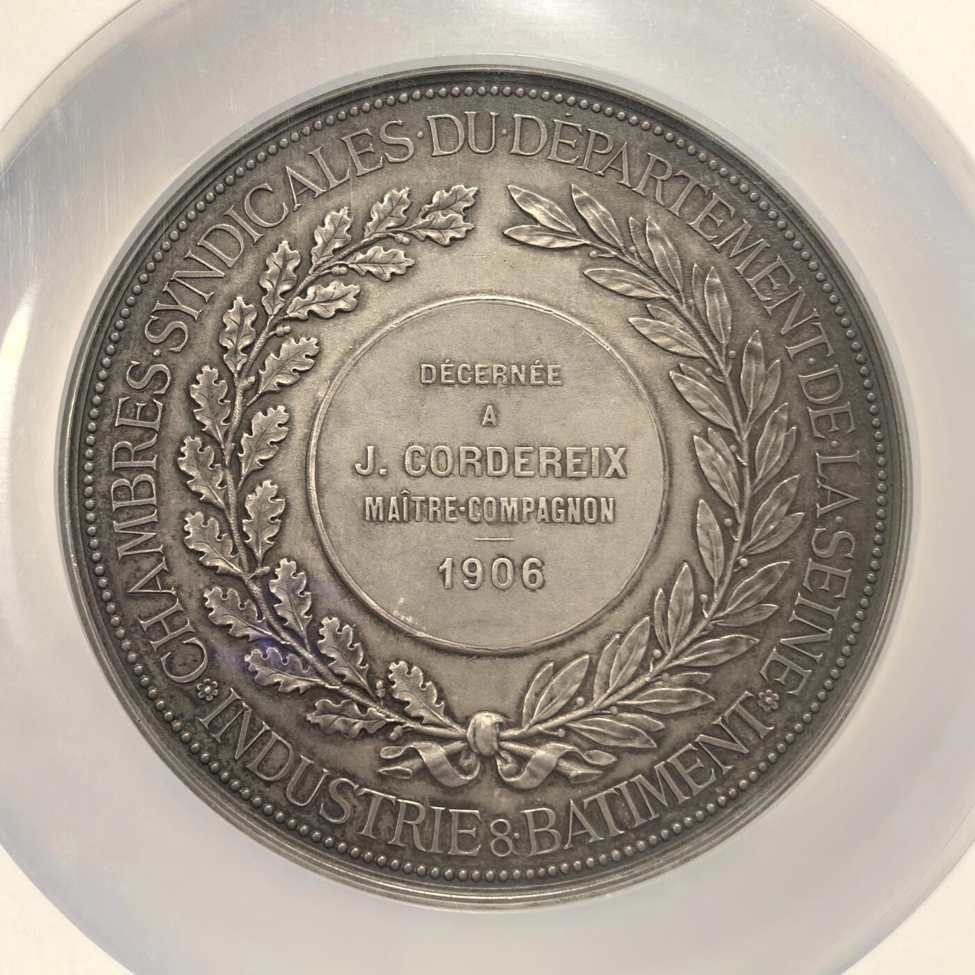 博洋堂世界钱币拍卖第164期（全场包邮） NGC MS64 法国1906年塞纳河劳工联合会大规格纪念银章，标准欧陆灰彩，场景雕刻繁复精美，72mm直径，一百多克大银章。