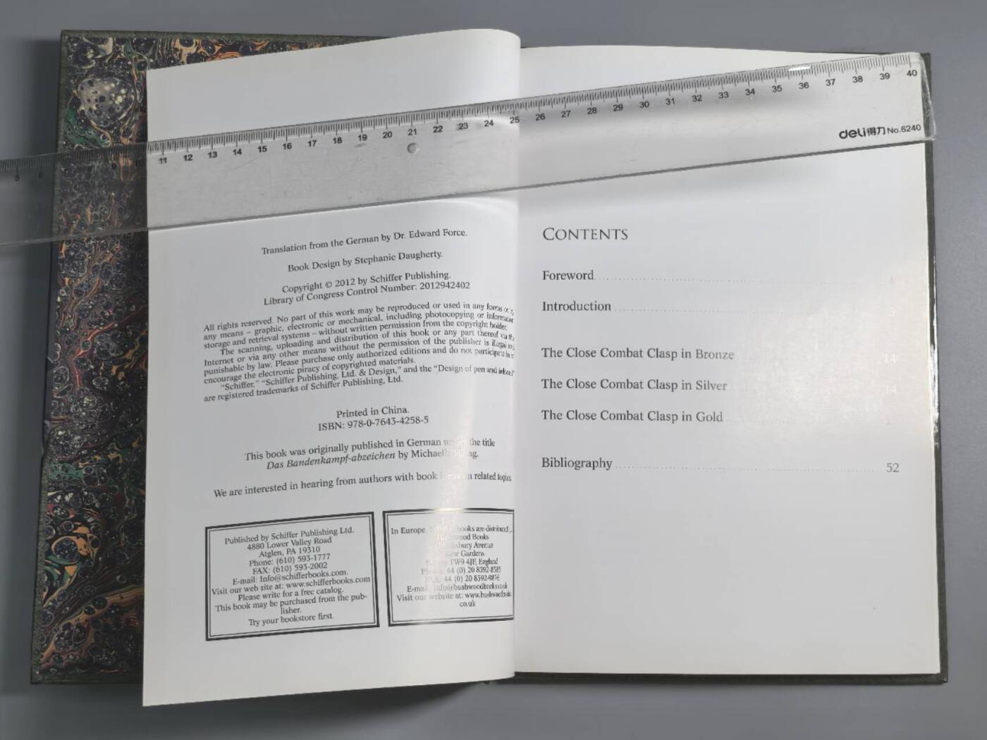 小驴勋章奖章收藏3月14日周六晚六点拍卖（珍爱和平，收藏战争，铭记历史，勿忘国耻，忠党爱国。有偿代拍，送拍规则在简介最后，参拍须阅读规则后再参拍，关系到运费包装发货时效真假辨别等关键信息，拍卖时不再发原图，看大图店主微信码在拍卖店铺介绍里） 德三CCC书籍