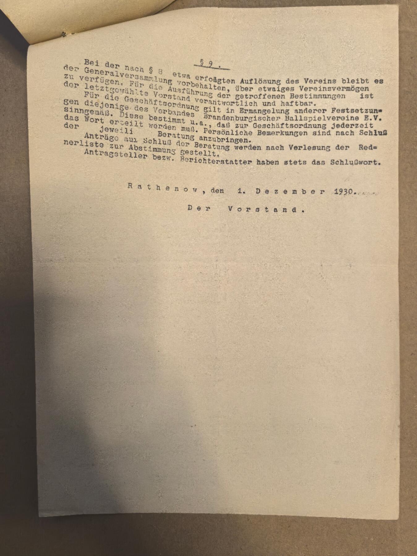 戎马世界章牌大赏第112期 德专场 威廉·布伦德克中尉  用于装他文件的蓝色文件壳  以及他收到的军事体育协会章程      前无线电军士战友协会邀请函    Rathenow驻地士官团章程   