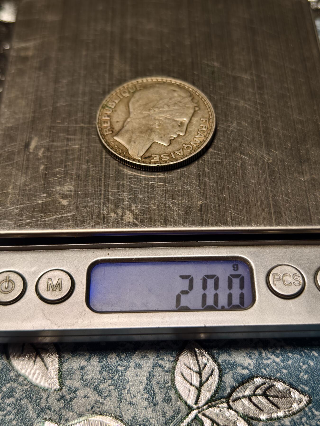 抚柳草堂-第十六期章牌钱币  奖章勋章限时免佣 满百包邮 放漏专场 1933法国谷物女神20法郎银币 重20g老包浆好味道