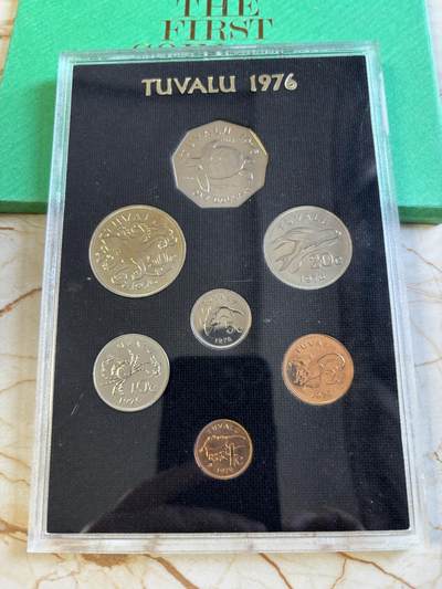 第193期拍卖 - 图瓦卢1976年年度7枚精制纪念套币原装