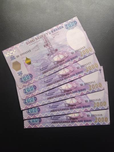 2026三月第二期，总219期 - 卢旺达2014年2000法郎UNC-/UNC不等批量五张 雷达和可可豆