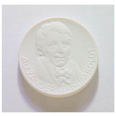 德国大科学家亚历山大洪堡 白色高浮雕大陶章 40MM - 德国大科学家亚历山大洪堡 白色高浮雕大陶章 40MM
