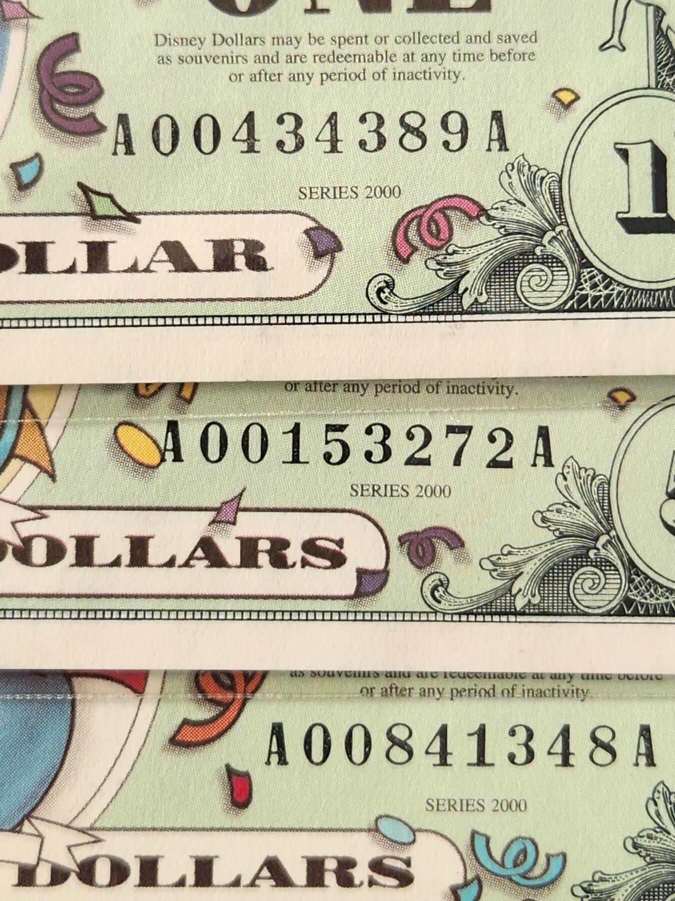 3月14号晚上8点 外国纸币自动截拍第38场 迪士尼2000年1-5-10元 新品一套