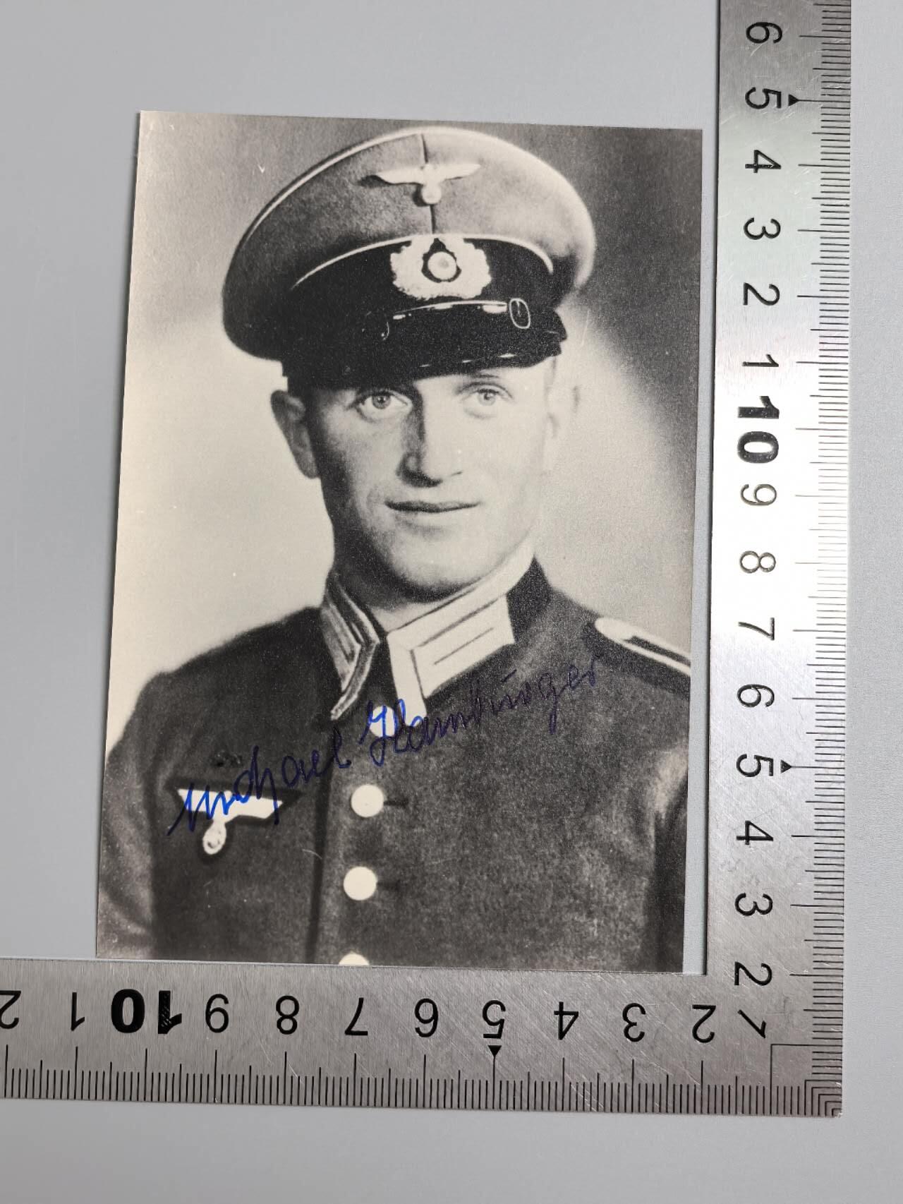 小驴勋章奖章收藏3月14日周六晚六点拍卖（珍爱和平，收藏战争，铭记历史，勿忘国耻，忠党爱国。有偿代拍，送拍规则在简介最后，参拍须阅读规则后再参拍，关系到运费包装发货时效真假辨别等关键信息，拍卖时不再发原图，看大图店主微信码在拍卖店铺介绍里） 363人民掷弹师Michael Hamburger战后亲签