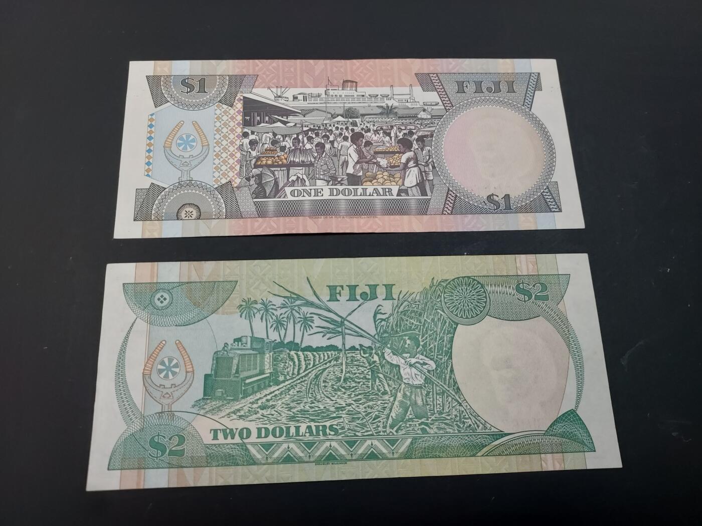 博彦收藏  AM 3月21日 8点钱币专场 全场包邮 斐济FIJI 女皇1元/2元 85-9品