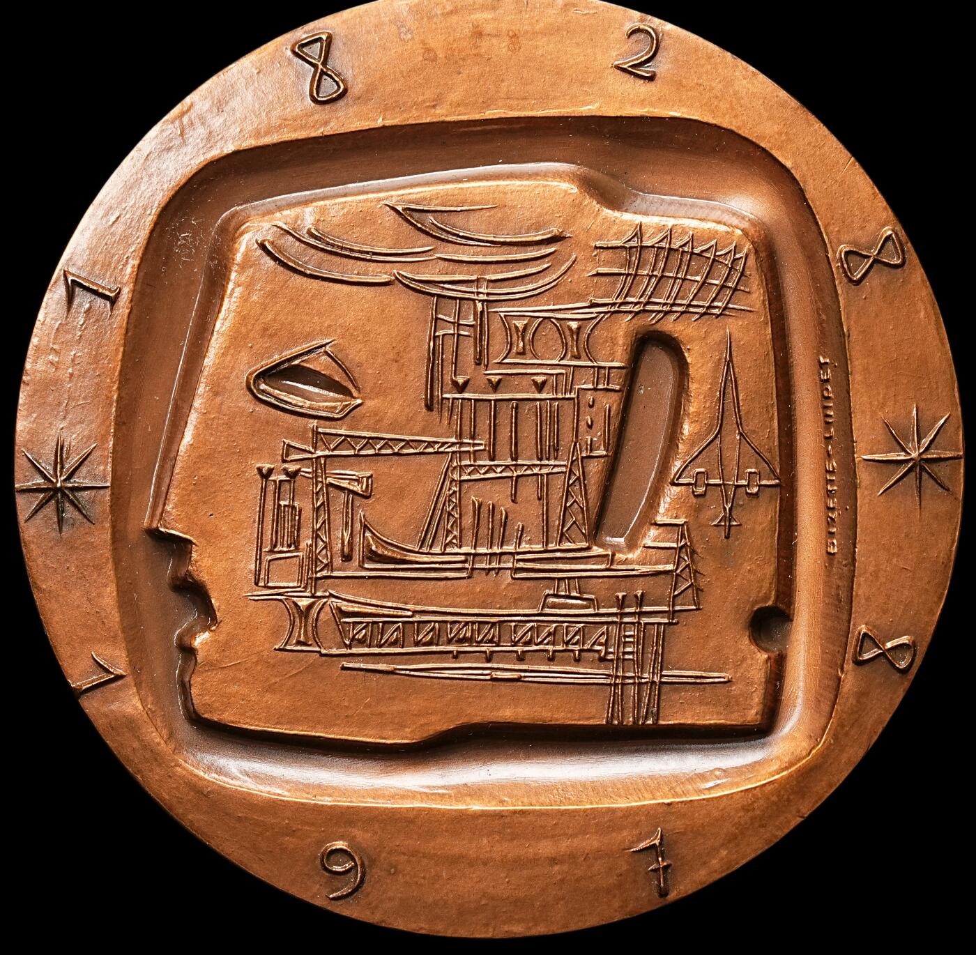 修遠堂世界钱币第107期 法国船级社（Bureau Veritas）150 周年纪念铜章（1828–1978），盒子有破损，72mm，243.44g