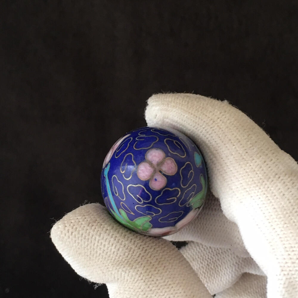         出口创汇时期蓝色铜胎掐丝珐琅磨光景泰蓝吉祥如意鸡蛋小摆件美品1对2只真品如图摆件旧藏文玩艺术收藏