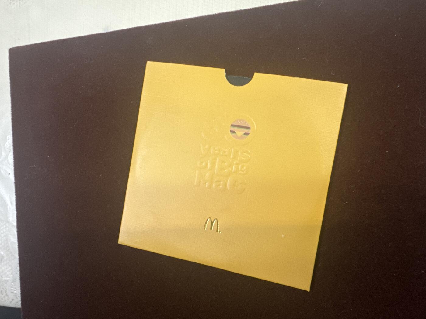 日日生财—银币珍藏专场 麦当劳巨无霸50周年纪念金色币