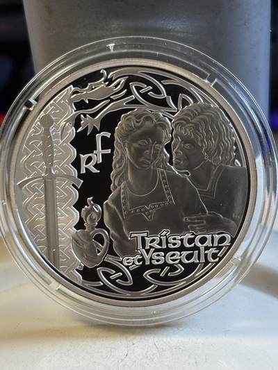 第193期拍卖 - 法国2015年文学《特里斯坦与伊索尔德》纪念银币，900银，27克，发行3000枚，氧化