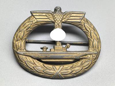 小驴勋章奖章收藏3月14日周六晚六点拍卖（珍爱和平，收藏战争，铭记历史，勿忘国耻，忠党爱国。有偿代拍，送拍规则在简介最后，参拍须阅读规则后再参拍，关系到运费包装发货时效真假辨别等关键信息，拍卖时不再发原图，看大图店主微信码在拍卖店铺介绍里） - 得三U艇奖章，锌质铸造背打FO厂标