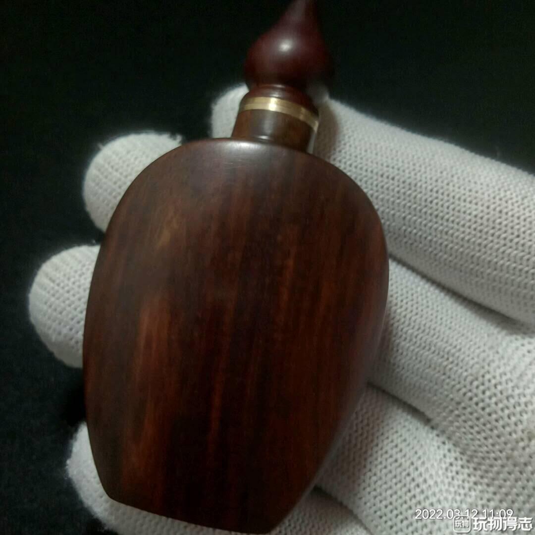 老挝红酸枝鼻烟壶