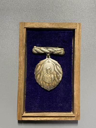 远东徽章小铺3月15日周日晚上9点结束 - 蚕丝会会员