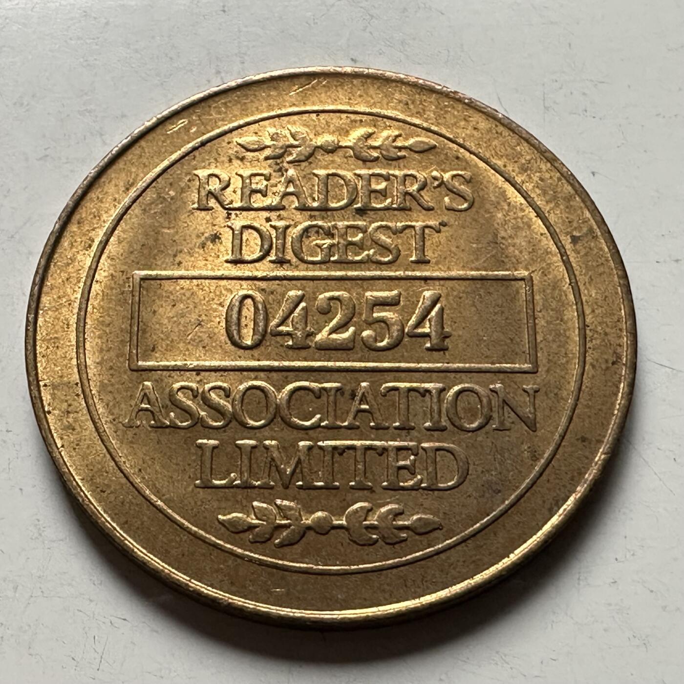 🌹外币初藏🌹🐯2026年第28场   每周二四六晚8️⃣点 接代拍 英国读者文摘协会会员编号04254纪念章