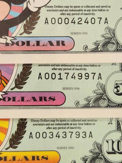 3月14号晚上8点 外国纸币自动截拍第38场 - 迪士尼1996年1-5-10元 几乎全新