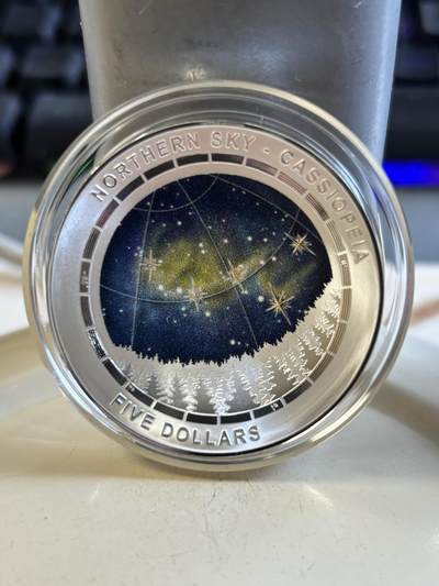 第193期拍卖 - 获奖澳大利亚2016年北星空系列仙后座弧形曲面银币，999银，发行5000枚