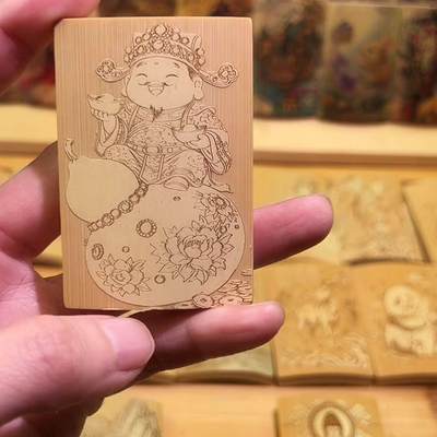 听雨轩（75）竹牌专场 - 留青工艺竹牌手把件4*6cm  财神