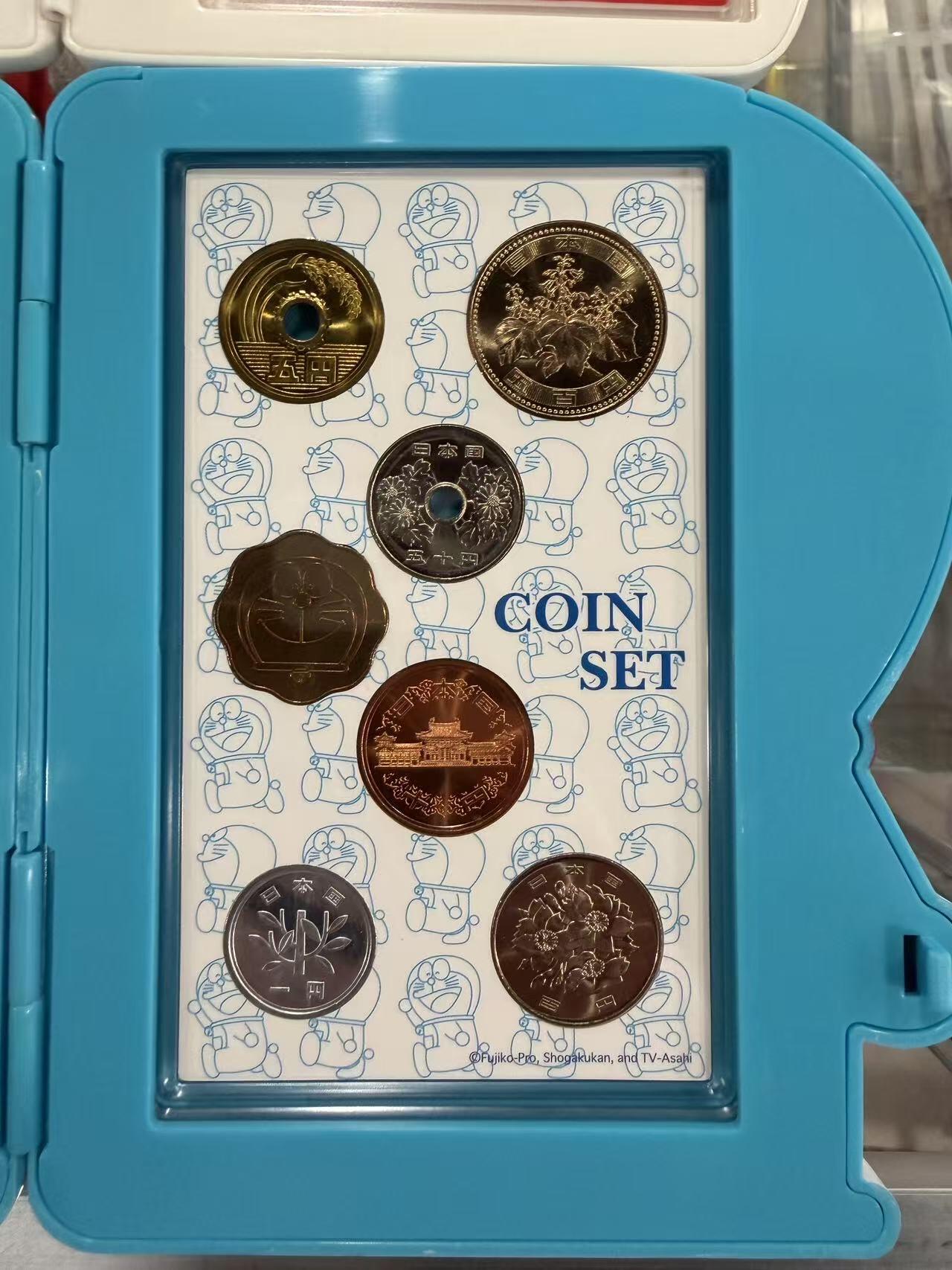 日日生财—银币珍藏专场 机器猫，Kitty 纪念套币 一对 