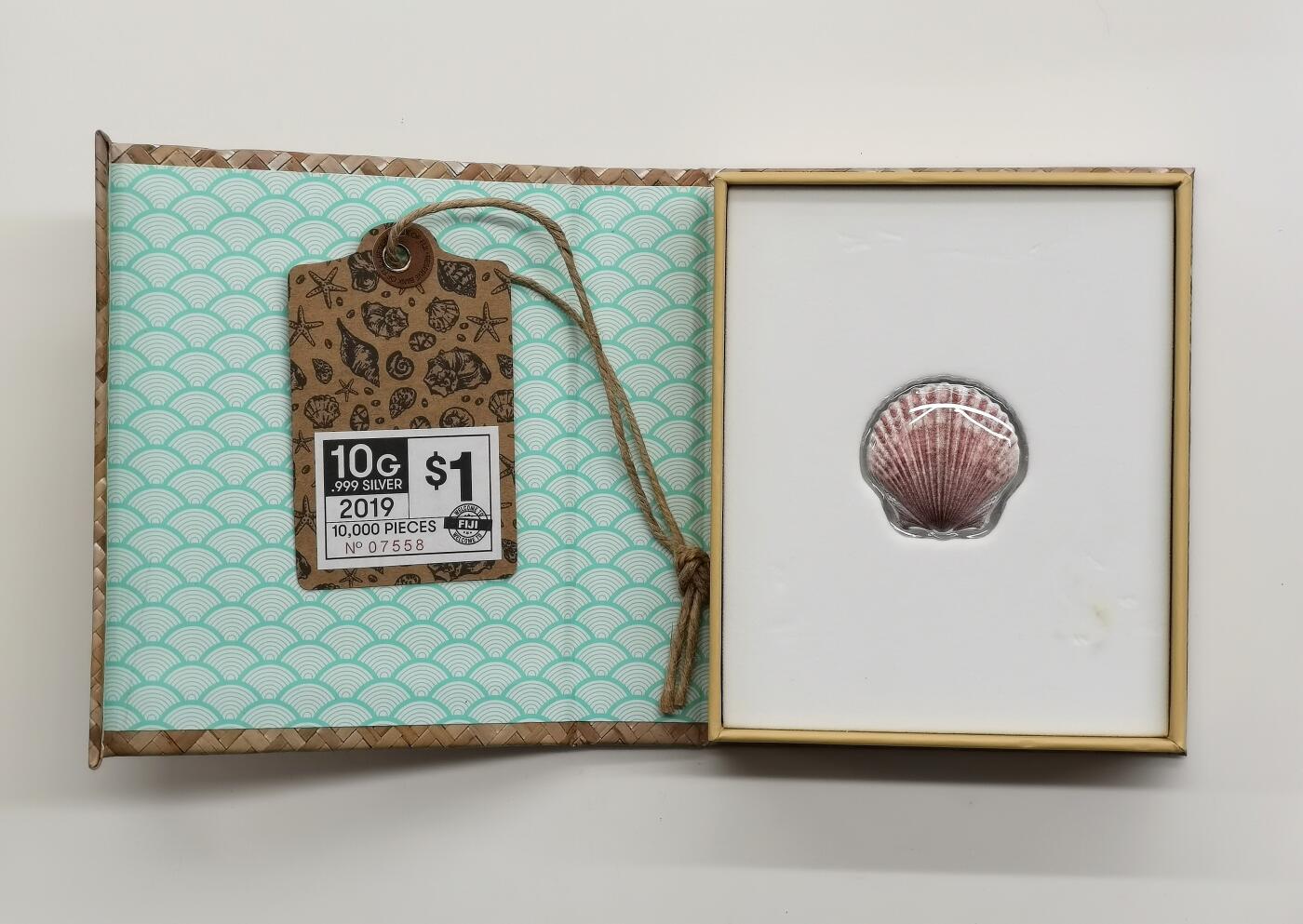 博洋堂世界钱币拍卖第164期（全场包邮） 斐济2019年1元彩色异形银币 扇贝 10克999银 发行量：1万 盒证全