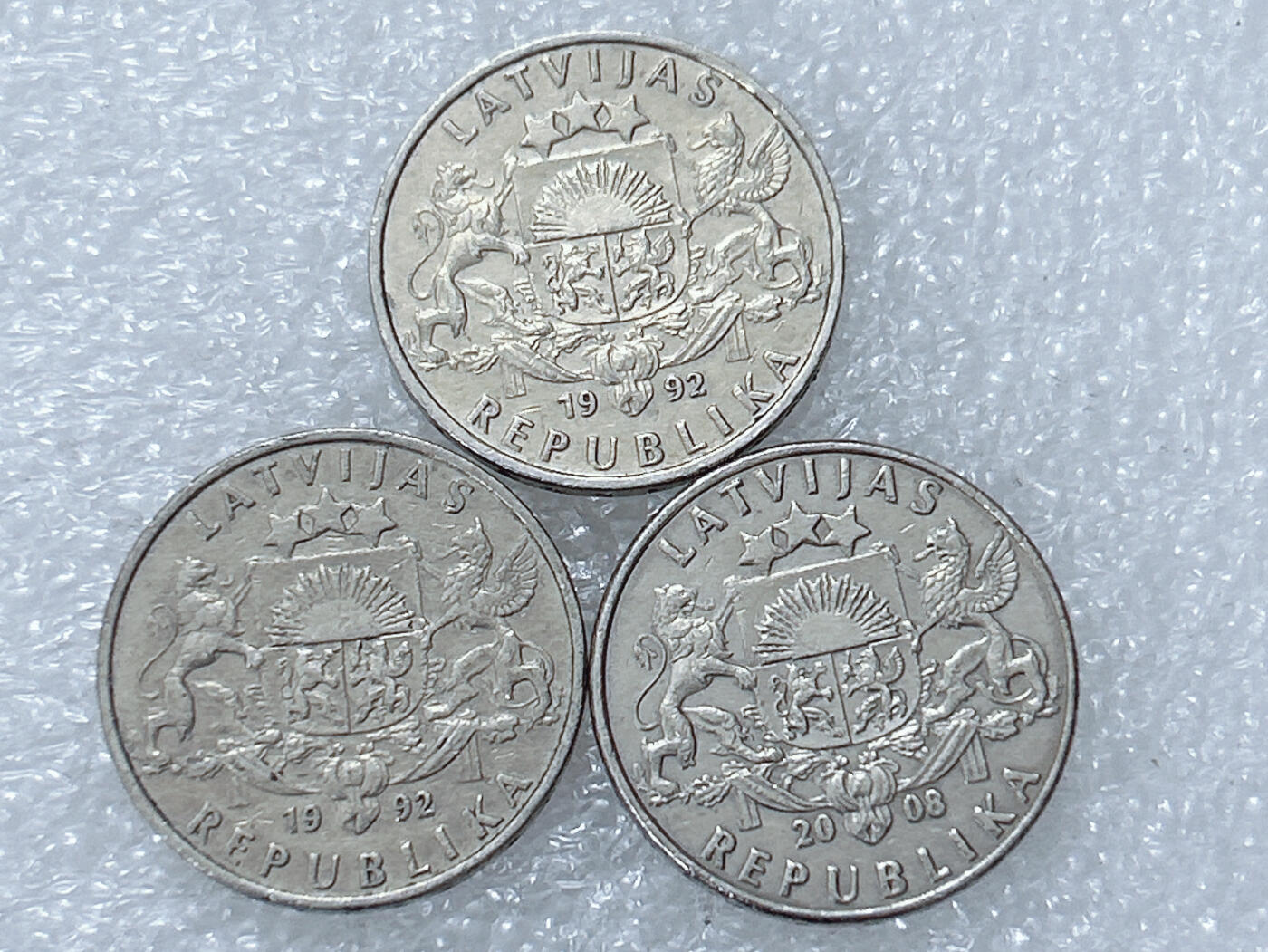 第一海外回流一元起拍收藏 散集专场  第303期 拉脱维亚1立特鲑鱼铜镍币 3枚