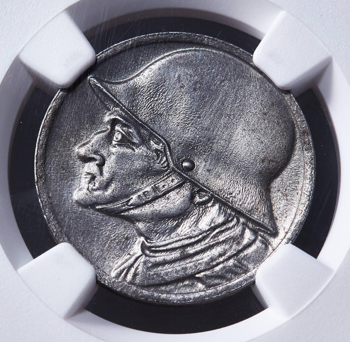 【俄甄集藏】2026年(049)03-18星期三 晚 19:30 全场包邮 德国1918年紧急时期迪伦市10芬尼士兵铁币，NGC UNCD，经典品种，原光品相