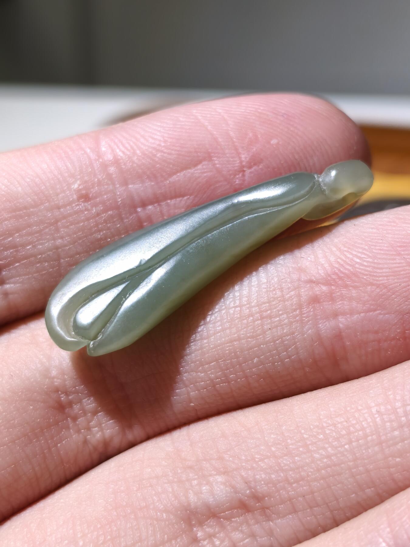 星盘世界钱币拍卖 和田玉且末料兰花，玉质细腻，纯手工雕刻