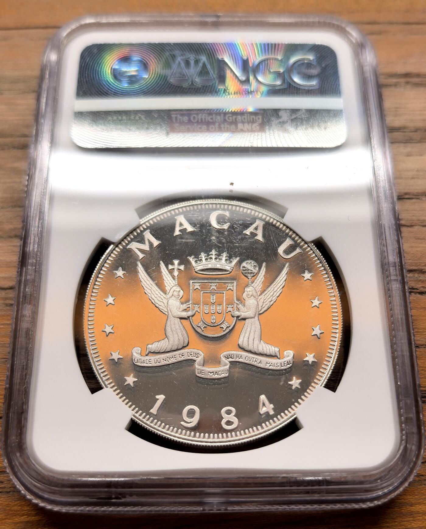 凡希社世界钱币微拍第三百二十一期 1984中国澳门生肖鼠年100元大银精铸NGC-PF69UC