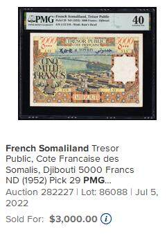【Blue Auction】✨世界纸币精拍800期盛典——白金之夜🔥🔥🔥 F-【实钞唯一冠军分 858小雷达号 大珍】法属索马里兰1952年5000法郎 PMG66EPQ （Tresor Public系列中面额最高的纸币，正面海港大场景，背面清真寺特写，十分有非洲特色的底纹环绕。此币上的雕刻图案极为精美，色彩鲜艳，所有设计元素均得到充分展现，令人惊叹。常见都是烂品，此张真正的珍藏品，法属藏家如得此物定会爱不释手）
