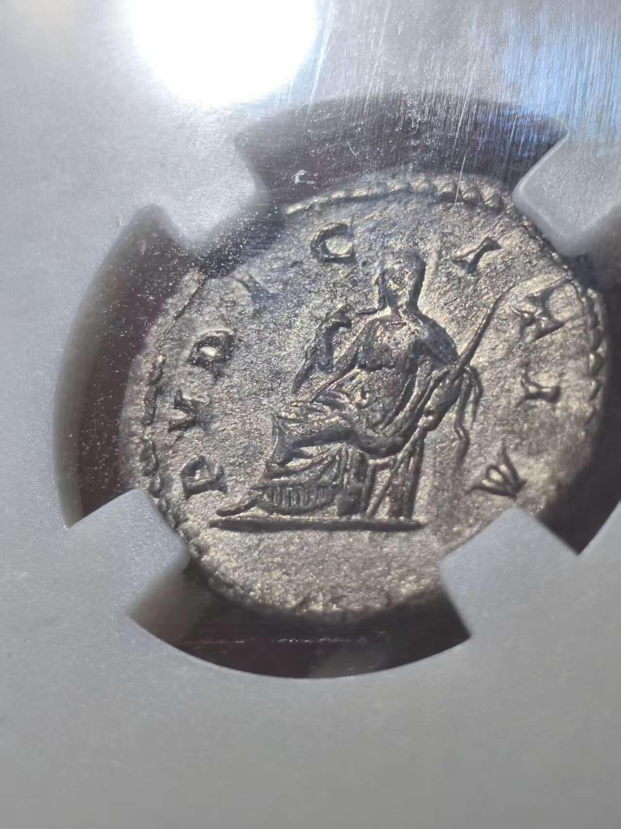 星盘世界钱币拍卖 美品！古罗马帝国 218-222年尤利亚·玛伊莎 1狄纳里银币 背面为谦虚女神坐像 她是皇帝埃拉伽巴路斯和亚历山大的外祖母