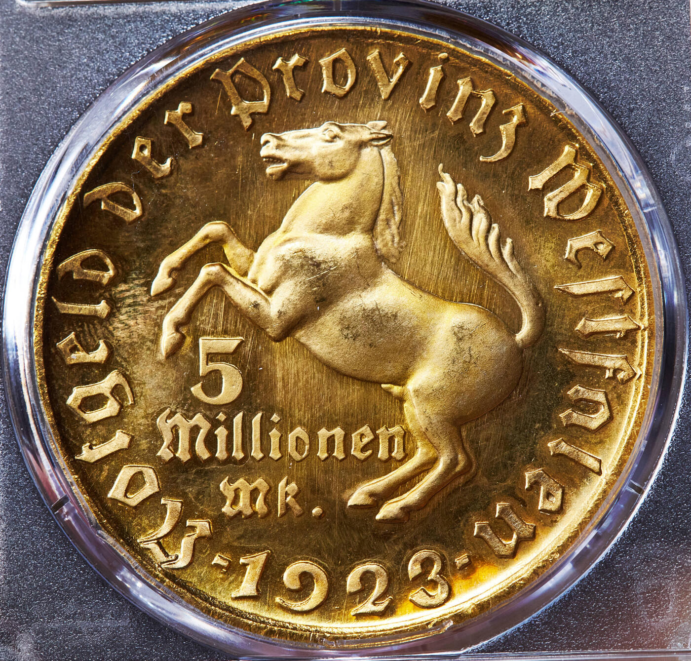 【俄甄集藏】2026年(049)03-18星期三 晚 19:30 全场包邮 德国1923年紧急时期威斯特法伦马币500万马克三行字大铜币，PCGS MS65，稀少总筋品种，金水足，类精制底板，顶级状态