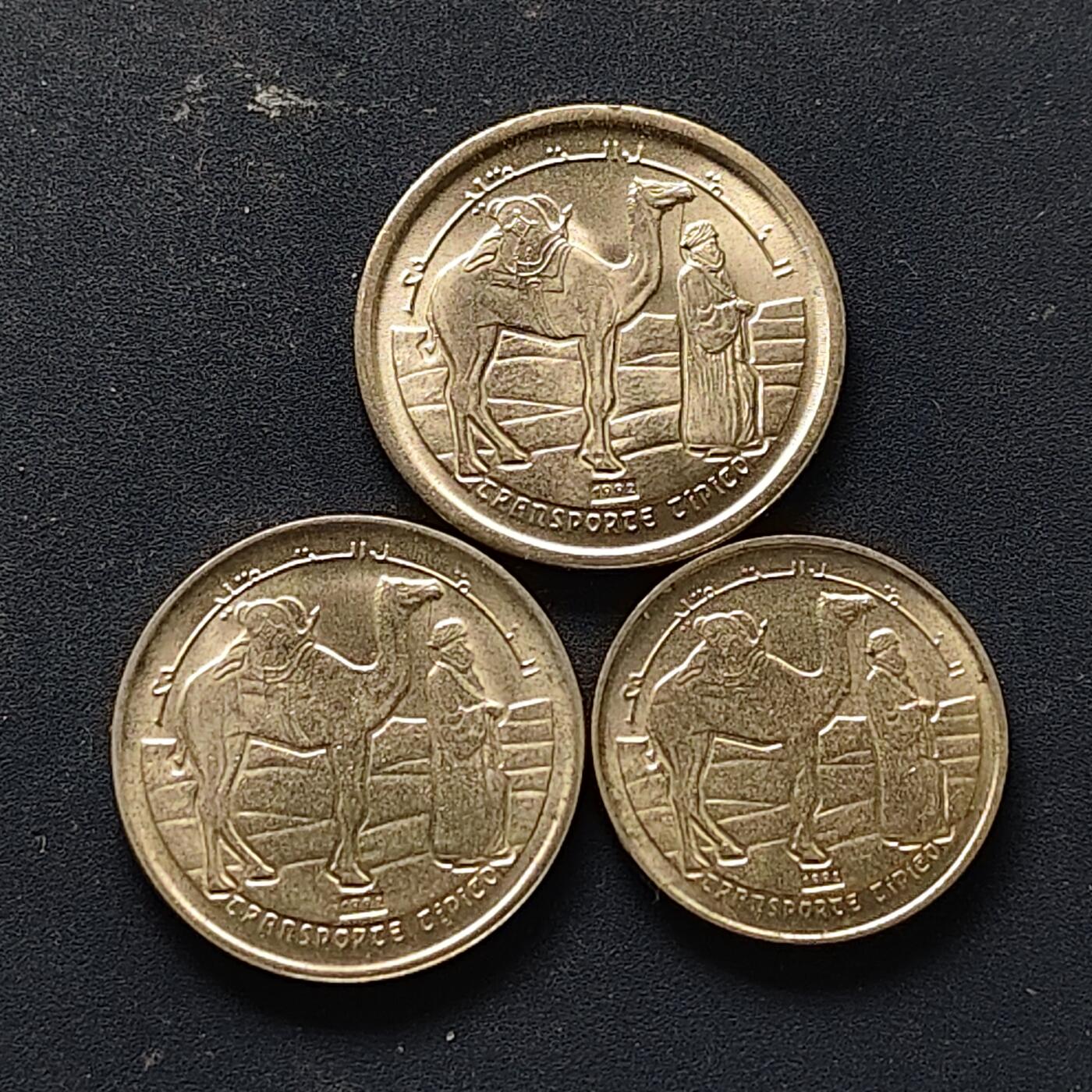 【全场包邮】纯粹捡漏拍512场 西撒哈拉无年份3枚套币