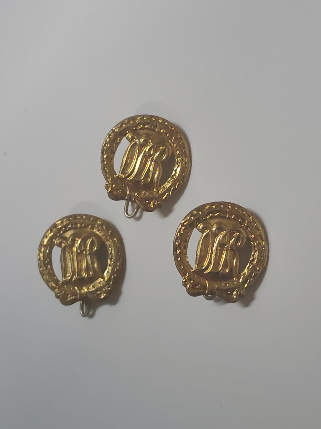 韵星假日军品类拍卖第46期 -- Rimey Holidays Militaria Auction 46 民主德国金级体育技能证章mini一组