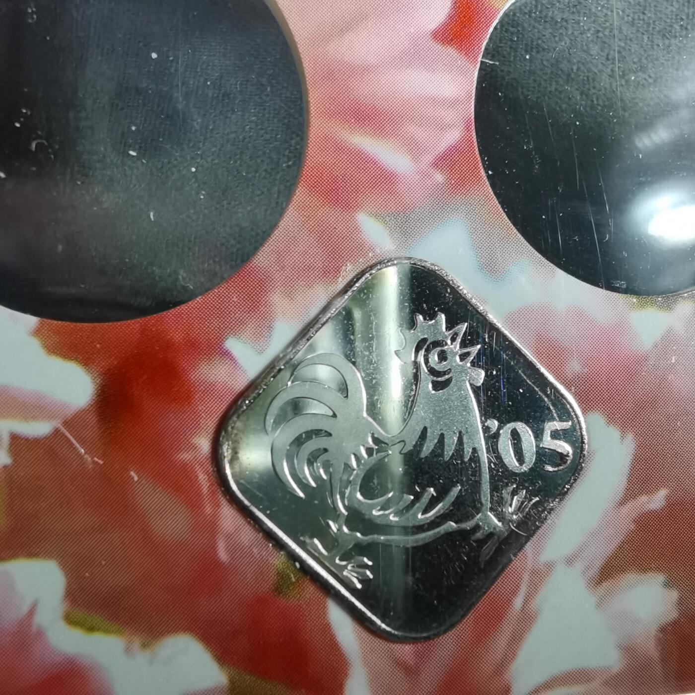 沼泽如烟--第1022场 2005年鸡年生肖章纯银章4.3克带原盒