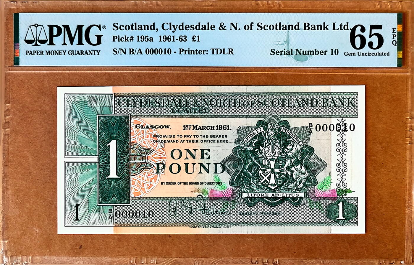 【Blue Auction】✨世界纸币精拍800期盛典——白金之夜🔥🔥🔥 S-【10号小号 二进制号】苏格兰 1961年首年1镑 背面大船 PMG65EPQ 如此漂亮干净的号码值得收藏 