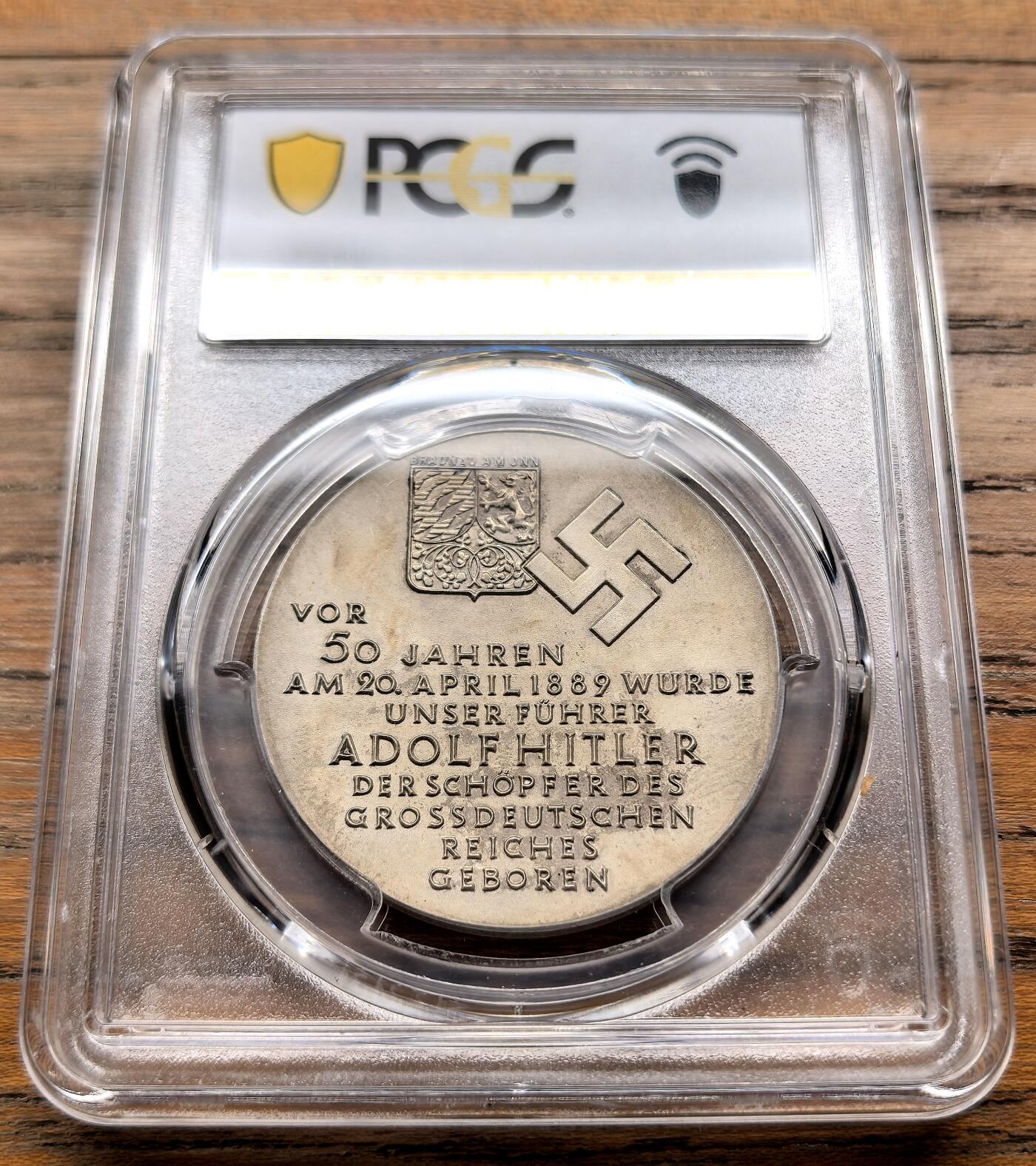 凡希社世界钱币微拍第三百二十一期 荐！1939德国元首五十诞辰纪念银章PCGS-SP63附原盒。（视频参考）