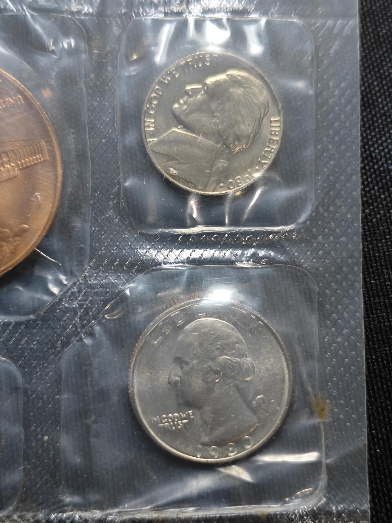 KK钱币收藏小铺   套币专场 2月预留时间 周末发货  美国1980年清年套币 带造币厂纪念铜章