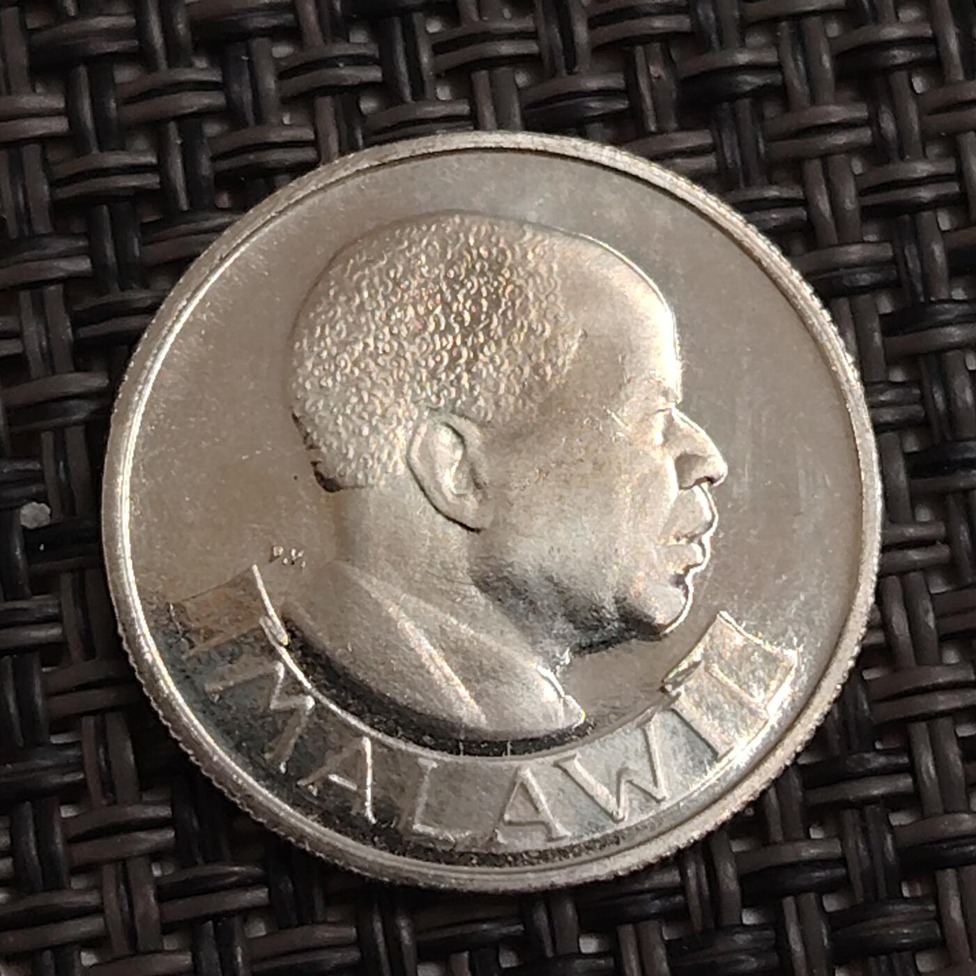 布加迪🐬～世界钱币(上海)🌾第 282 期 /  各国套币和散币 马拉维🇲🇼 1964年 6便士 原光品相