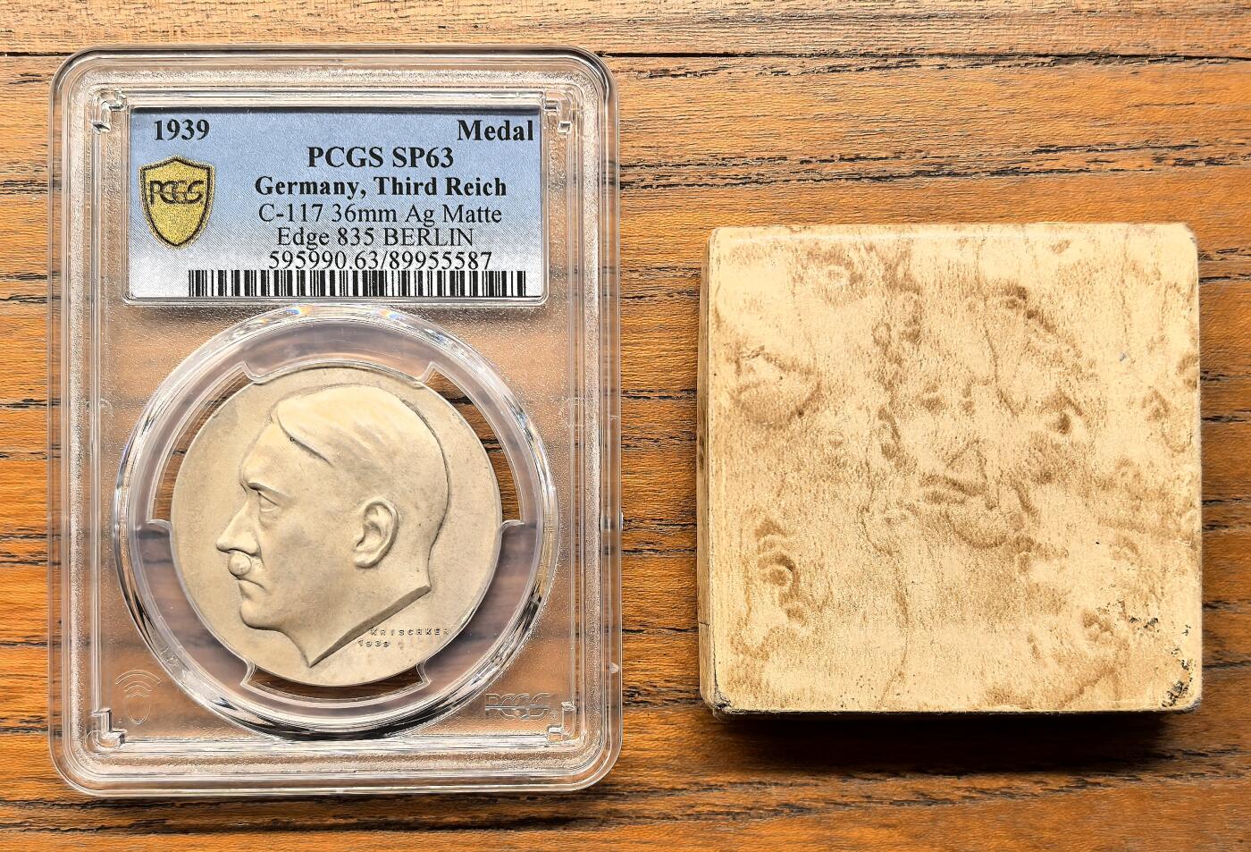 凡希社世界钱币微拍第三百二十一期 荐！1939德国元首五十诞辰纪念银章PCGS-SP63附原盒。（视频参考）