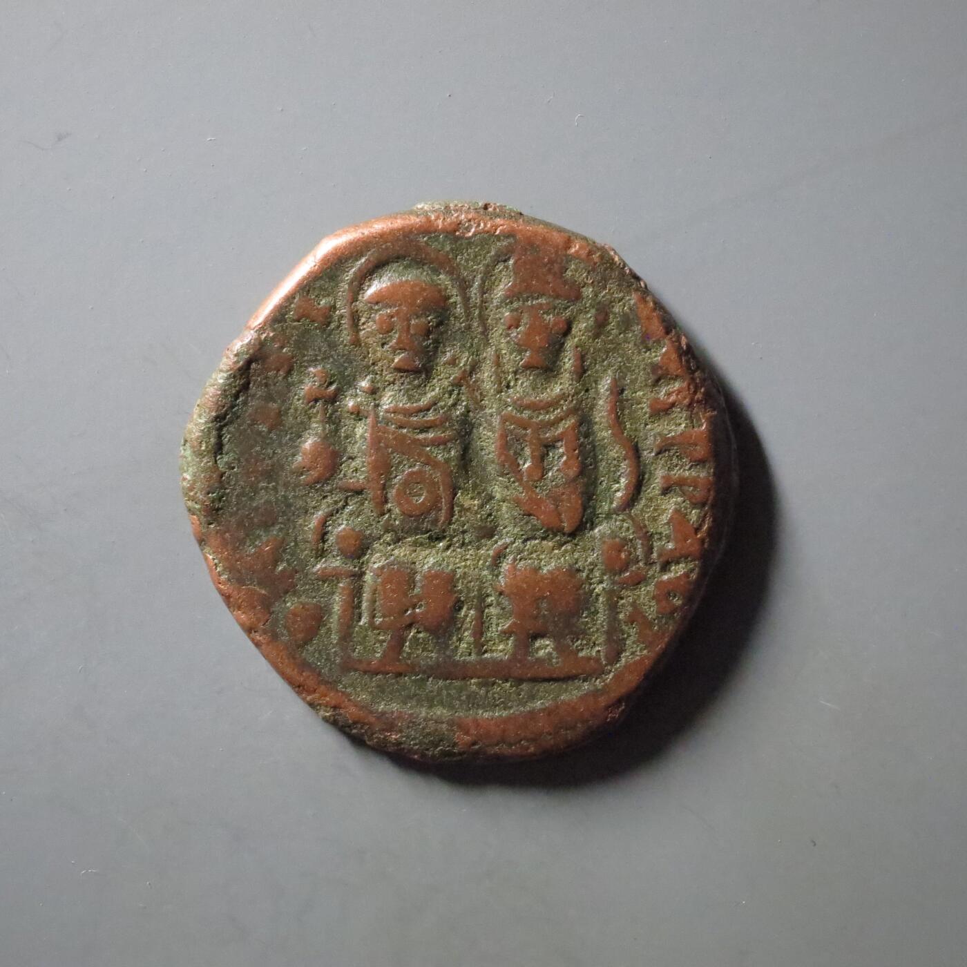 七河·世界币章水晶矿标化石杂件小拍（总第42期）（周一结标） （169）k679拜占庭帝国铜币 查士丁二世与皇后索菲亚 华夏评级XF40