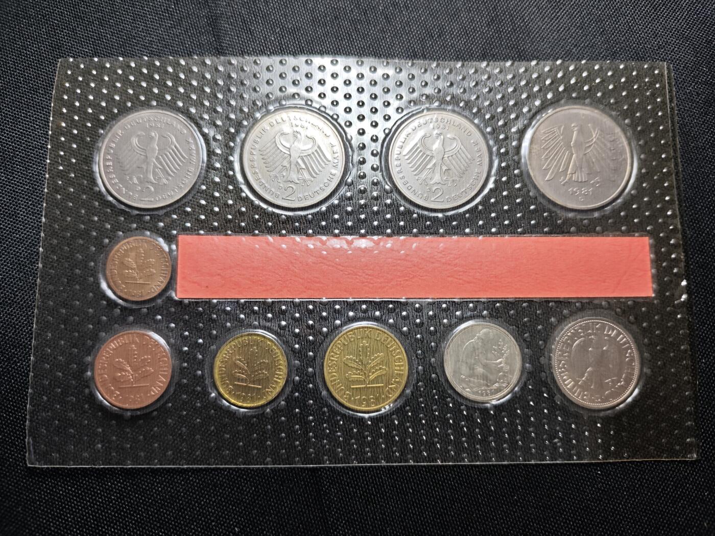 KK钱币收藏小铺   套币专场 2月预留时间 周末发货