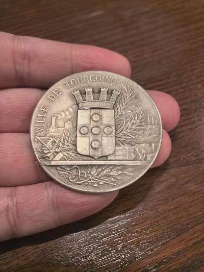 欧洲银章铜章、银币 - 1915年法国图尔宽46.2克（Tourcoing）工业学校银质奖章 这是一枚为表彰在图尔宽工业学校商业专业表现优异的学生而颁发的银质奖章