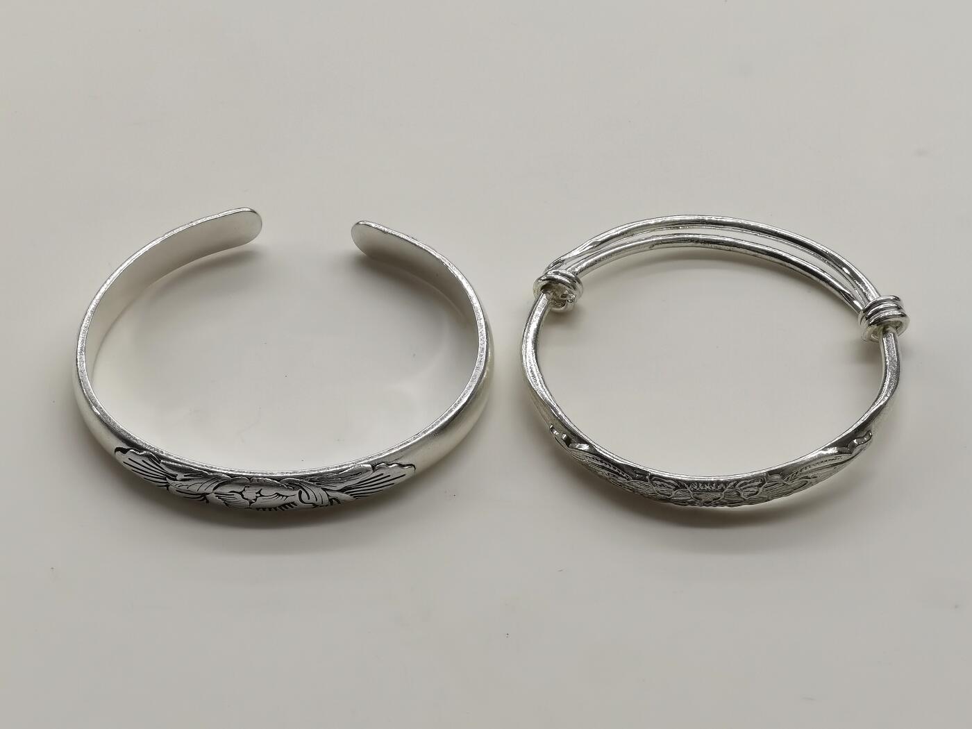 博洋堂世界钱币拍卖第165期（全场包邮） 手环两个，银S999标和足银999标，重42.5g，战事再起，贵金属上涨