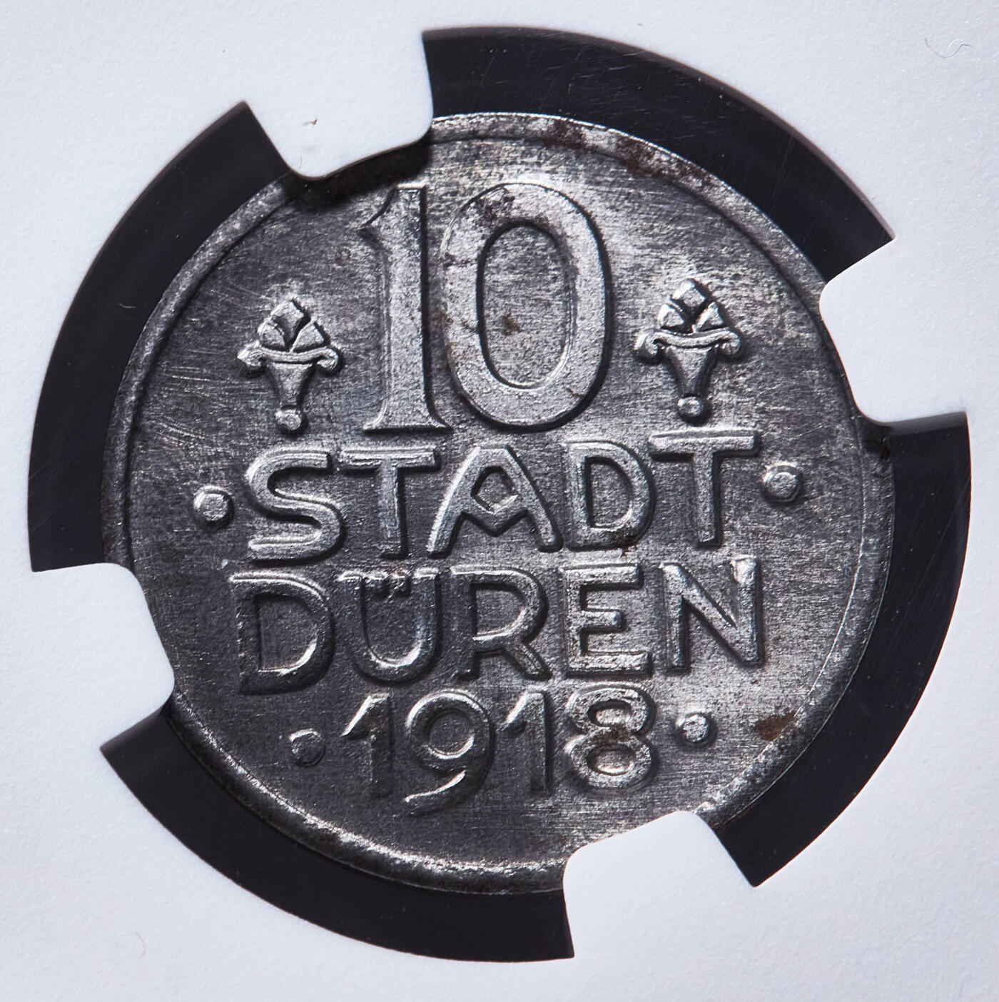 【俄甄集藏】2026年(049)03-18星期三 晚 19:30 全场包邮 德国1918年紧急时期迪伦市10芬尼士兵铁币，NGC UNCD，经典品种，原光品相