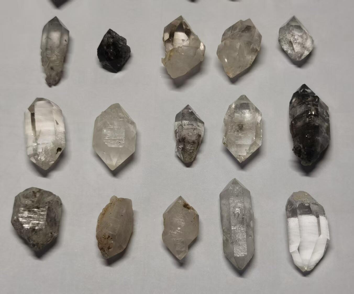 七河·世界币章水晶矿标化石杂件小拍（总第42期）（周一结标）