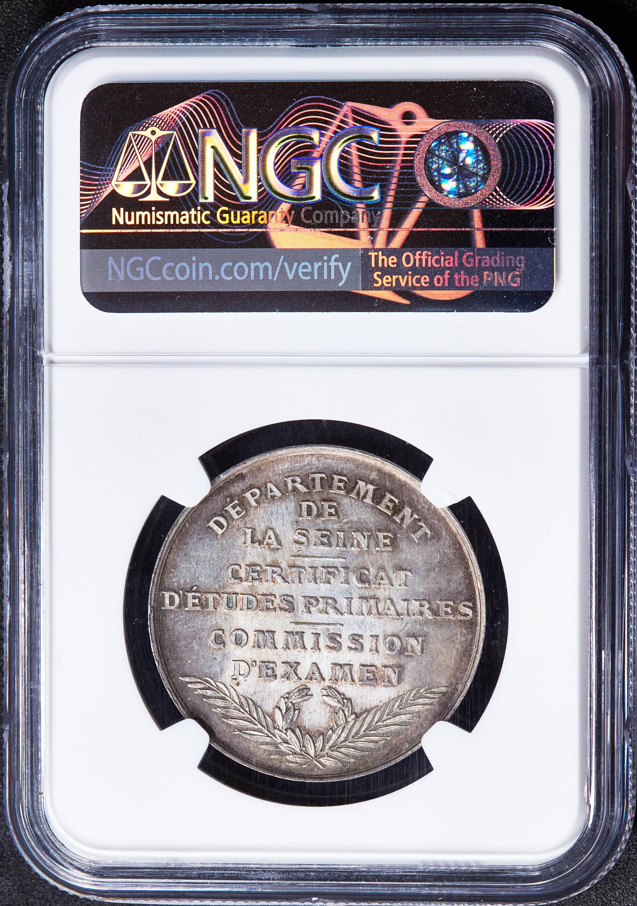 【俄甄集藏】2026年(049)03-18星期三 晚 19:30 全场包邮 法国19世纪谷物女神头像塞纳省初级教育委员会银质奖章，NGC MS65，高浮雕，类精制底板，黄油彩老包浆，丰饶角铭，法国19世纪雕刻家乌迪内作品，顶级状态